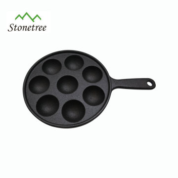 Cast Iron Bakeware Of Vegetable Oil Baking Tray